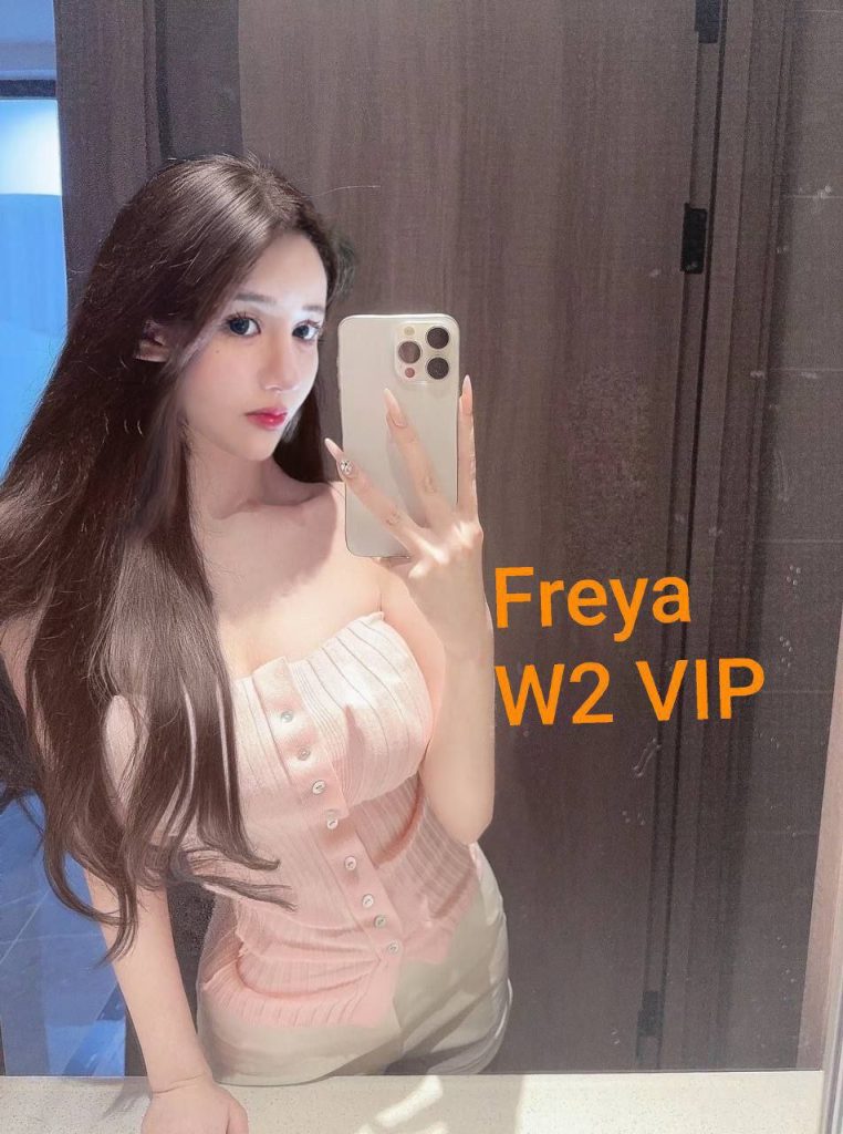 19岁预科清纯学生  ❤️Freya❤️  165C粉粉嫩嫩学生妹6126 作者:伦敦W2VIP 帖子ID:4661 