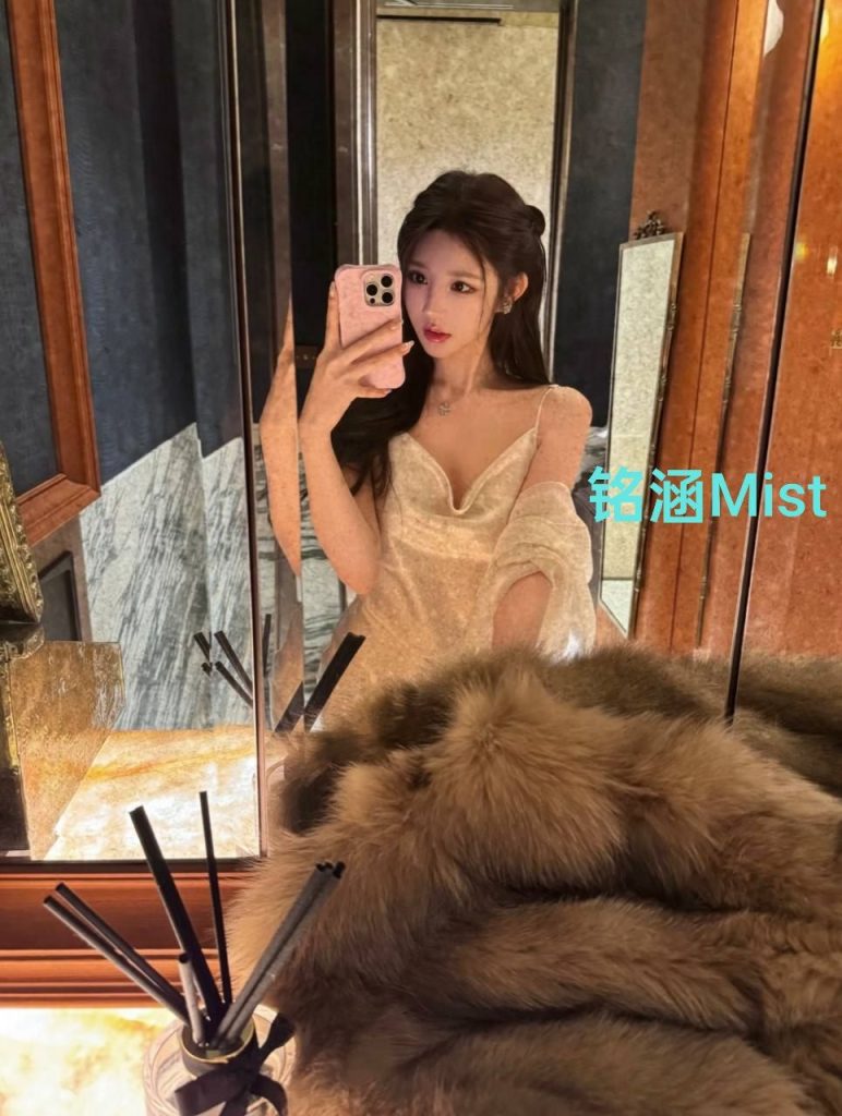 铭涵❤️Mist英国本土留学生甜美 风格多变 穿衣洋气 5519 作者:伦敦W2VIP 帖子ID:5249 