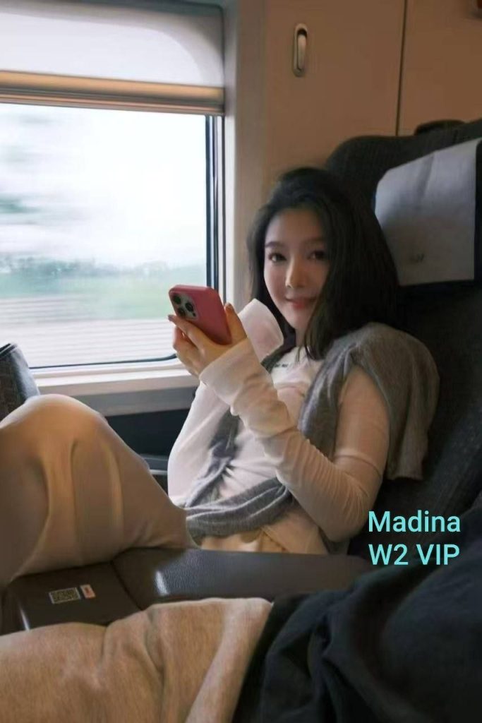 Madina小水滴  本期震撼 新晋高端资源  168cm/50kg/天然C cup9644 作者:伦敦W2VIP 帖子ID:5338 