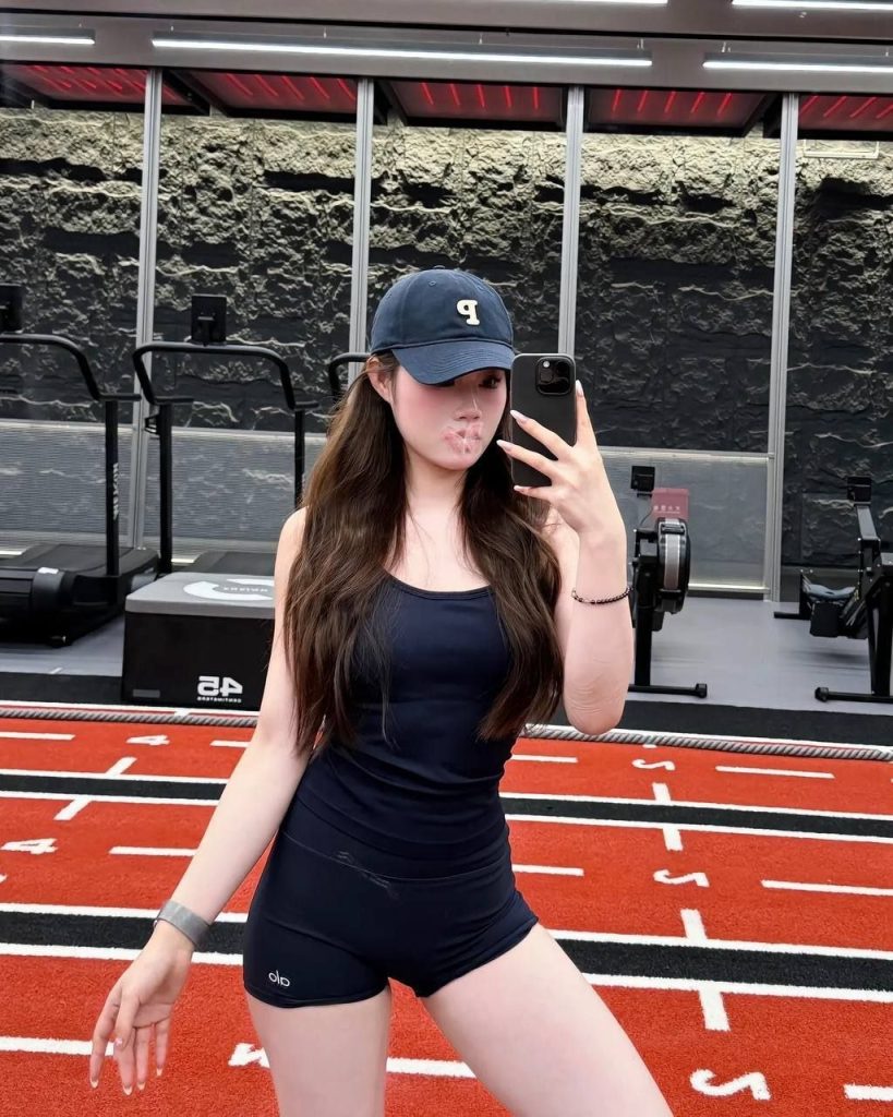 新人到01年平面模特林依煊❤️Laura❤️168D-身材S曲线50kg7680 作者:伦敦W2VIP 帖子ID:5399 