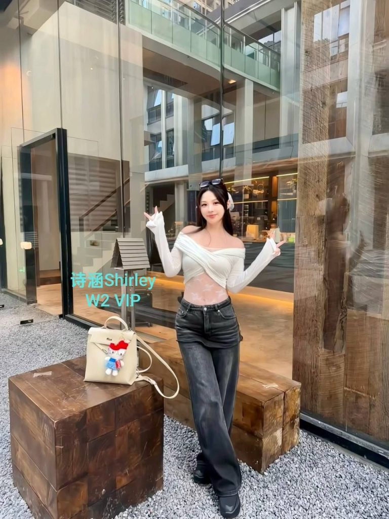 诗涵Shirley中国某著名艺术学院声乐专业应届毕业生5919 作者:伦敦W2VIP 帖子ID:5407 