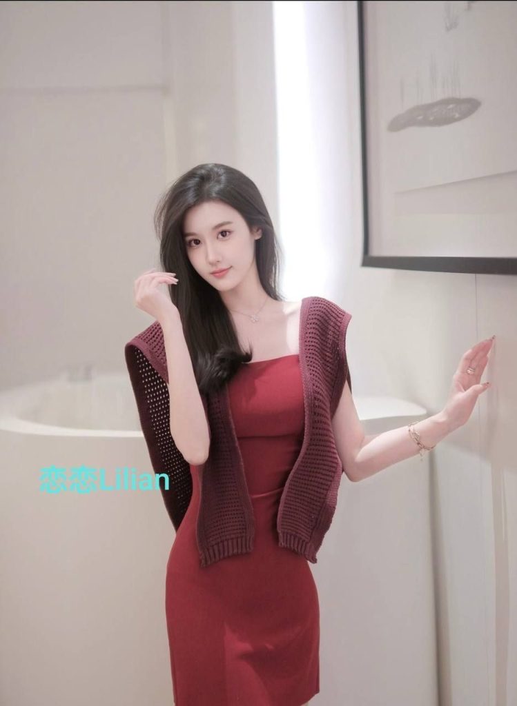 会粤语新人到高端学生  ‍♀恋恋Lilian‍♀漂亮美人鱼‍♀  经济学专业毕业2064 作者:伦敦W2VIP 帖子ID:5424 