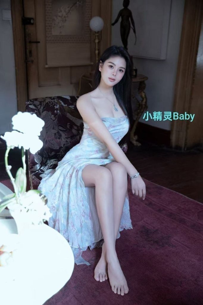 独家新人到比：名星还漂亮国内大三学生21岁小精灵Baby❤️170净身高❤️8133 作者:伦敦W2VIP 帖子ID:5590 