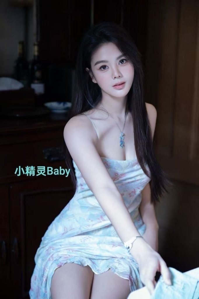 独家新人到比：名星还漂亮国内大三学生21岁小精灵Baby❤️170净身高❤️6765 作者:伦敦W2VIP 帖子ID:5590 